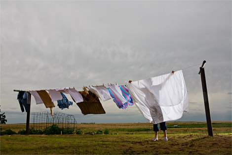 hanging-laundry hanging-laundry